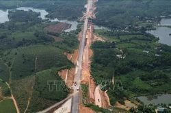 Gấp rút thi công, sớm hoàn thành cao tốc Tuyên Quang - Hà Giang