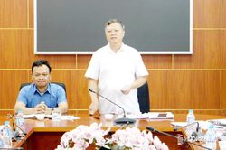 Giám sát thực hiện chương trình phát triển kinh tế - xã hội vùng đồng bào dân tộc thiểu số và miền núi