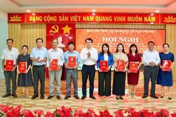 Đảng ủy xã Vạn Thắng tổ chức ký cam kết trách nhiệm người đứng đầu, cấp phó của người đứng đầu