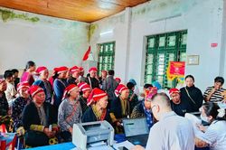 Lào Cai: Hơn 88% người dân đã được khám sức khỏe định kỳ hoặc sàng lọc miễn phí