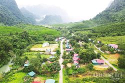 Khi chính quyền kiến tạo vì dân-Bài 4: Bản làng bừng sáng nơi biên viễn