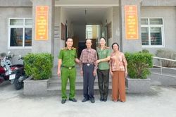 Công an TP Hà Nội: Những việc làm bình dị vì nhân dân