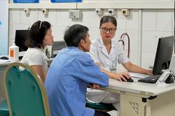 Nữ bác sĩ người Việt trở thành Đại sứ quỹ quốc tế về điều trị ung thư