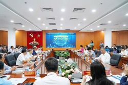 Phát triển xã hội số phải lấy con người làm trung tâm