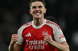 Gyökeres phát tín hiệu rời Arsenal, Milan và Juventus lập tức nhập cuộc