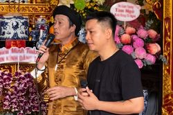 Hoài Lâm hiếm hoi đứng chung sân khấu, hội ngộ cha nuôi Hoài Linh