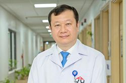 Giám đốc Bệnh viện ung bướu Hà Nội ủy quyền điều hành cho cấp phó