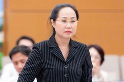 Ch&iacute;nh phủ đề xuất hỗ trợ nh&agrave; ở, xe cộ cho nh&acirc;n t&agrave;i c&ocirc;ng nghiệp văn h&oacute;a