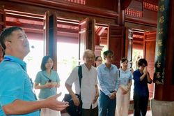 Bên sông Hồng, đánh thức giá trị văn hóa để tạo sinh kế