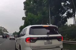 T&agrave;i xế H&agrave; Nội bị phạt 23 triệu đồng, trừ 6 điểm giấy ph&eacute;p l&aacute;i xe vi phạm h&agrave;ng loạt lỗi tr&ecirc;n đường cao tốc