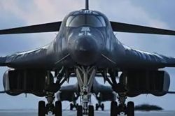 Oanh tạc cơ B-1B bước vào Không quân Mỹ: 'Lancer' được thiết kế để làm gì?