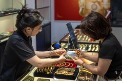 Diễn biến lạ của giá vàng trong nước sáng nay
