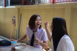 Học sinh ăn những gì, chơi ra sao trong bữa bán trú ở nhiều quốc gia?