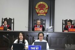 Bệnh viện Việt Đức, Bạch Mai đề nghị giảm nhẹ hình phạt cho cựu Bộ trưởng Y tế cùng 9 bị cáo