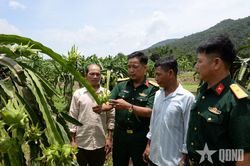 Lãnh đạo giúp dân xóa nghèo hiệu quả