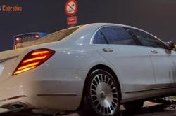 Ô tô Mercedes tông loạt xe trên đường, một người tử vong