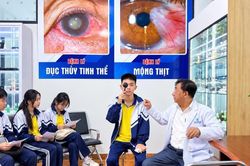 Chương trình kiểm tra sức khỏe ý nghĩa với học sinh Gia Lai