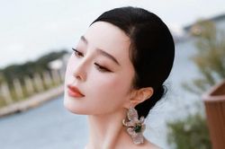 Phạm Băng Băng có cảnh 18+ quá táo bạo