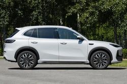 SUV hạng C mạnh 329 mã lực, giá chưa tới 380 triệu đồng