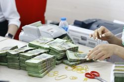 Fed đảo chiều chính sách, lãi suất Việt Nam sẽ ra sao?