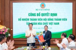 Công bố Quyết định bổ nhiệm Thành viên Hội đồng thành viên Tập đoàn Hóa chất Việt Nam