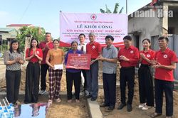 Khởi công xây dựng Nhà Chữ thập đỏ cho hộ gia đình khó khăn