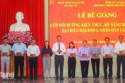 188 học viên hoàn thành bồi dưỡng kỹ năng hoạt động HĐND cấp xã
