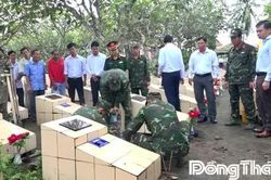 Đồng Tháp: Lấy mẫu hài cốt liệt sĩ tại Nghĩa trang Liệt sĩ Gò Công Tây
