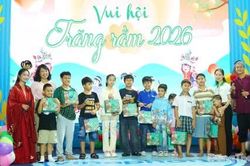 Báo và phát thanh, truyền hình Đồng Tháp tổ chức trung thu cho các em thiếu nhi