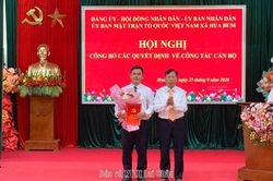 Đảng ủy xã Hua Bum công bố các quyết định về công tác cán bộ
