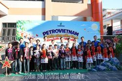 Petrovietnam: Thắp sáng niềm tin - Nâng bước em tới trường tại Phong Thổ