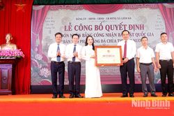 Lễ đón nhận Bằng công nhận Bảo vật quốc gia Bàn thờ Phật bằng đá chùa Thượng Nương