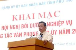 Chuẩn hóa quy trình, nâng cao tính chuyên nghiệp và năng lực chuyển đổi số trong công tác văn phòng cấp ủy