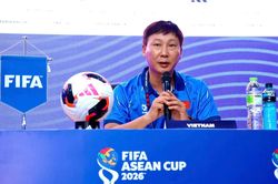 HLV Kim Sang-sik tự tin cùng đội tuyển Việt Nam chinh phục FIFA ASEAN Cup 2026