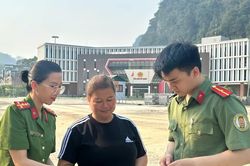 Bài 2: Trao cơ hội để người sau cai đứng vững