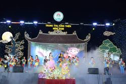 Trung thu ấm áp rộn ràng ở phường Tùng Thiện