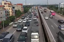 Xung quanh đề xuất bỏ làn khẩn cấp Vành đai 3 trên cao