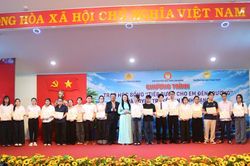 Hội Khuyến học Lâm Đồng phối hợp trao 245 suất học bổng, tuyên truyền an ninh mạng cho sinh viên Trường Đại học Phan Thiết