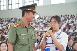 Công an TPHCM: Những thế trận phát huy sức mạnh toàn diện để bảo đảm bình yên cho Thành phố:  Kỳ 1: Phòng tham mưu - Đột phá với mô hình 'Người gieo mầm xanh bình an'