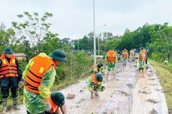 Không để thiên tai đi trước, ứng phó đi sau
