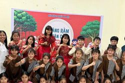 Trung thu ở 'mái nhà' thể thao Hà Nội