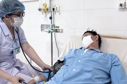 Đau ngực dữ dội, phát hiện bệnh tim nghiêm trọng