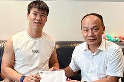 Lãnh đạo VFF thăm cựu đội trưởng tuyển Việt Nam