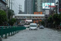 Khuyến cáo khách đến sân bay Bangkok giữa thảm họa ngập lụt