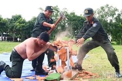 Cảnh sát cơ động Đồng Tháp thực diễn các nội dung huấn luyện