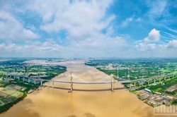 [Ảnh] Cầu nối Đồng Nai với Thành phố Hồ Chí Minh trước ngày thông xe
