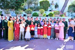 Đại tướng Nguyễn Trọng Nghĩa thăm Đại sứ quán Việt Nam tại Algeria