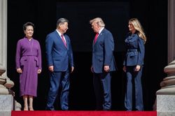 Thỏa thuận đình chiến Mỹ-Trung Quốc: 'Bao cát ngăn chặn một trận lũ'
