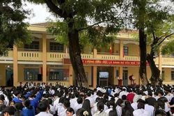 Gần 2.000 học sinh được hướng dẫn kỹ năng lái xe an toàn