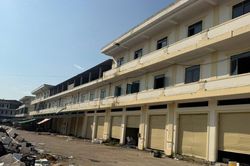 Chợ đầu mối hơn 140 tỷ ở Hà Tĩnh, gần 100 ki-ốt vẫn bỏ trống